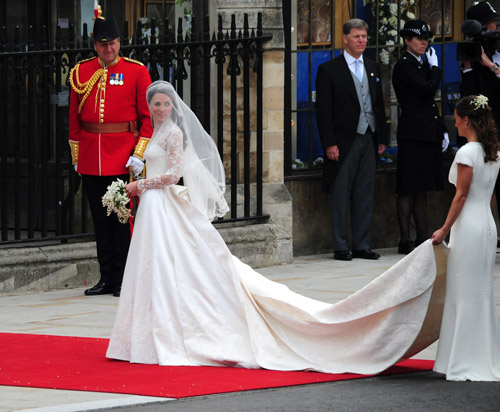 my mother's wedding dress ala Grace Kelly The collar the lace bodice