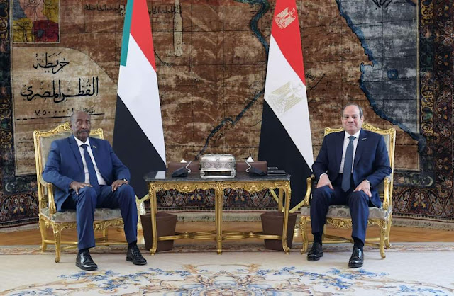 الرئيس السيسي يستقبل رئيس مجلس السيادة الانتقالي السوداني