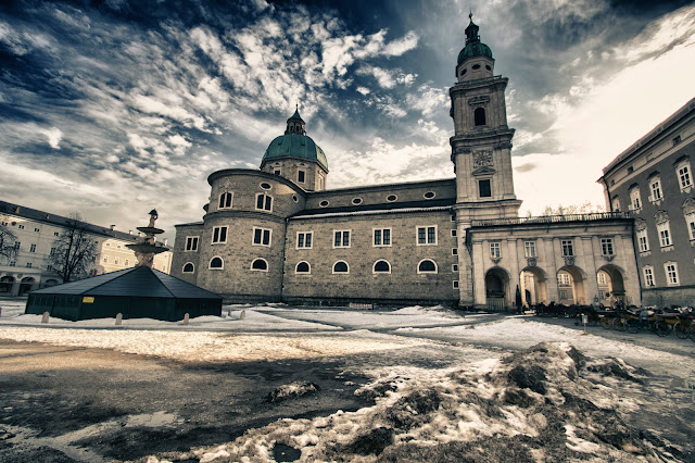 Mozartplatz e Duomo-Salisburgo