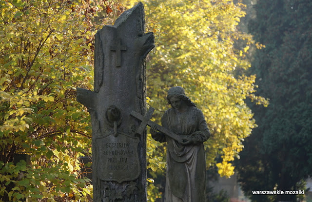 Warsaw Warszawa waszawskie cmentarze Wola Młynarska nekropolia nagrobek