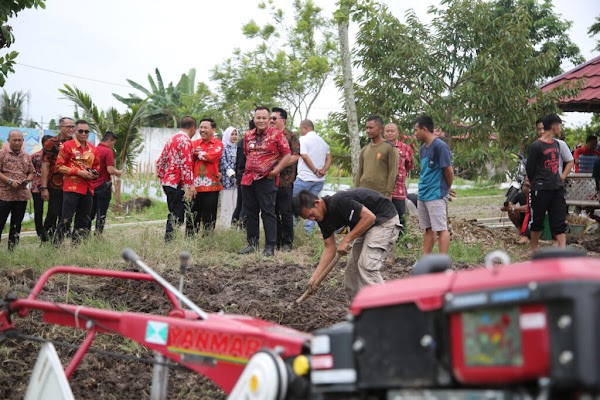 Progres Petani Milenial di Kebun Edukasi Makin Positif