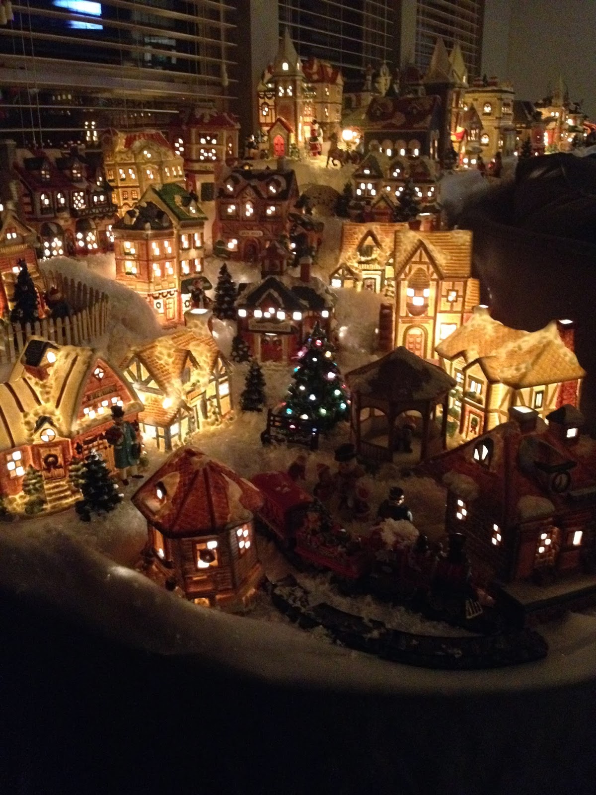 . Tulsa Tiny Stuff : Christmas Village 2013 - The New House