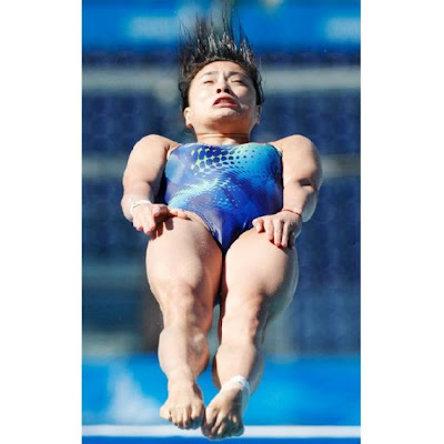 Women Swimming