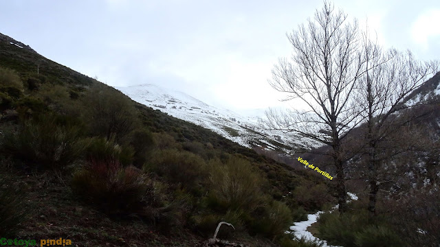 Ruta circular con raquetas a La Peñona, El Tambarón y las Peñas Rubias desde Salientes.