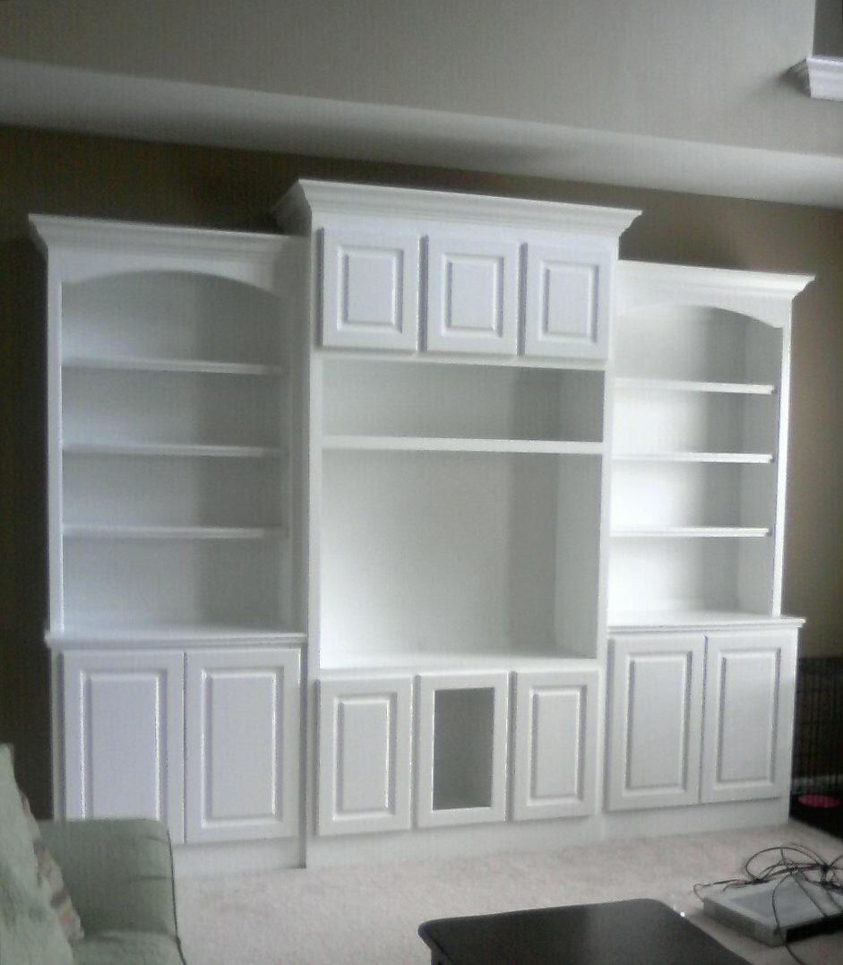Doug Bolt Woodworking: Built-In Bookcase and matching Entertainment 
