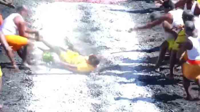 Man falls in hot ember bed during fire-walking ritual in Tami Nadu temple | Video,  Chennai, News, Religion, Festival, Hospital, Treatment, Social Media, National, Video