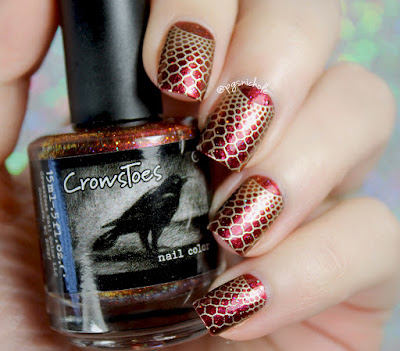 CrowsToes + Powder Perfect | Firey Fishnet Stamping