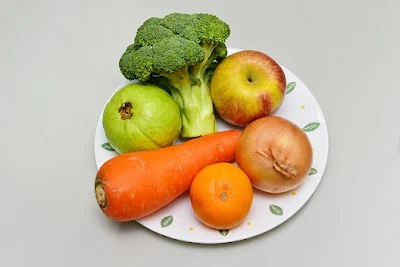 Vegetables, Fruit, Apple, carrots,