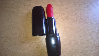 L.O.V. Lipaffair color & care lipstick 