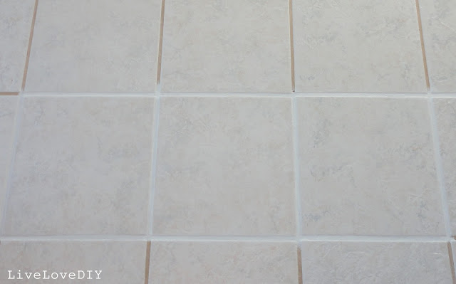 I lately restored the muddy grout inwards our bath as well as kitchen for alone  How To Restore Dirty Tile Grout