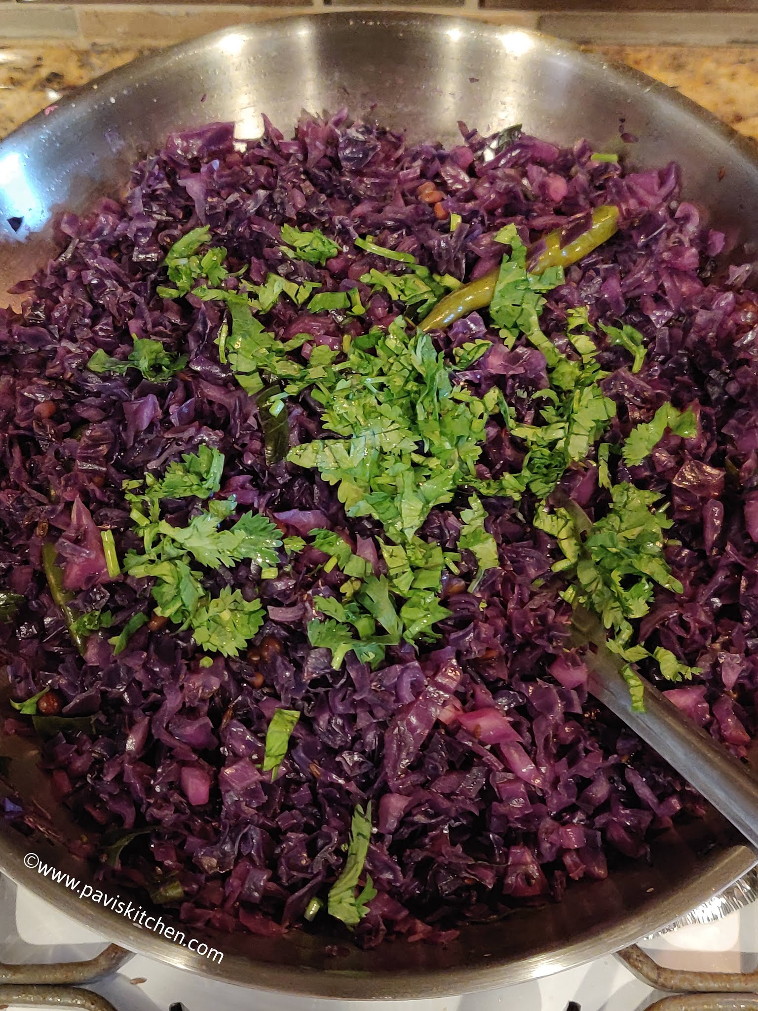 Red cabbage curry recipe | Indian red cabbage poriyal | purple cabbage poriyal recipe