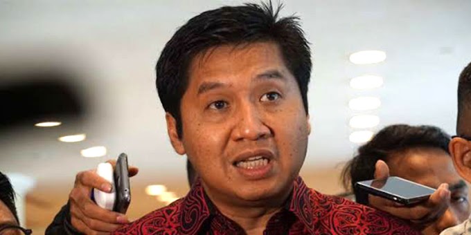 Maruarar Sirait Tinggalkan PDIP, Bukti Loyal ke Jokowi Lebih Menguntungkan?