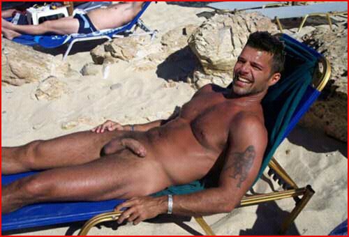 RICKY MARTIN NUDE I'D BE LICKIN' HIS PINGA LOCA