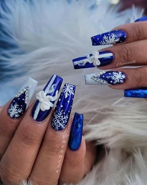 The Best Holiday Nails