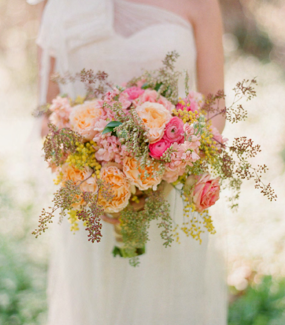 peach and pink bridal bouquet