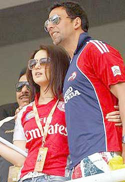 IPL Day 2 Pics