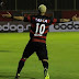 ESPORTE / Neílton brilha com hat-trick e Vitória despacha o Bragantino na Copa do Brasil: Veja o show de gols do atacante Neílton
