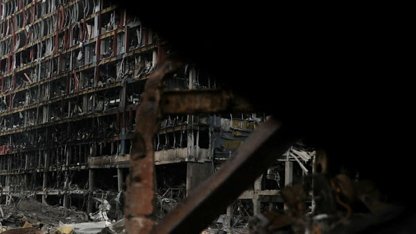 Επιθέσεις σε Οδησσό και Χερσώνα – Απομακρύνθηκαν οι πρώτοι άμαχοι από το εργοστάσιο Azovstal