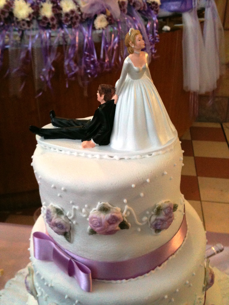 funny wedding cakes