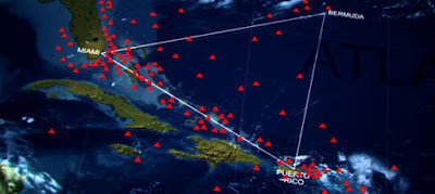 Havana | A Guarda Costeira cubana anunciou esta manhã, que eles tinham interceptado um navio que desapareceu em dezembro de 1925 e desde então tem sido ligado à lenda do Triângulo das Bermudas.   As autoridades cubanas avistaram o navio pela primeira vez em 16 de maio, perto de uma zona militar restrita, a oeste de Havana. Eles fizeram muitas tentativas frustradas de se comunicar com a tripulação, até que então, finalmente, mobilizaram três barcos de patrulha para interceptá-lo.  Quando eles chegaram, eles ficaram surpresos ao descobrir que o navio na verdade era um navio de quase 100 anos de idade identificado como o Cotopaxi, um nome famoso associado à lenda do Triângulo das Bermudas. Não havia ninguém a bordo e o navio parecia ter sido abandonado por décadas, sugerindo que isso poderia realmente ser o cargueiro tramp que desapareceu em 1925.  Uma busca exaustiva do navio levou à descoberta do diário de bordo do capitão. Foi, de fato, associado ao ''Clinchfield Navigation Company'', os proprietários da SS Cotopaxi, mas não trouxe nenhuma pista sobre o que aconteceu com o navio ao longo dos últimos 90 anos.  Um Especialista cubano, Rodolfo Salvador Cruz, acredita que diário de bordo do capitão é autêntico. Este documento está cheio de informações preciosas sobre a vida da tripulação antes do desaparecimento do navio, mas as entradas de repente param em 01 de dezembro de 1925.    Em 29 de Novembro de 1925, a SS Cotopaxi partiu de Charleston, Carolina do Sul, e se dirigiu para Havana, Cuba. O navio tinha uma tripulação de 32 homens, sob o comando do capitão WJ Meyer, e estava levando uma carga de 2.340 toneladas de carvão. Foi dado como desaparecido dois dias depois.  O vice-presidente do Conselho de Ministros, general Abelardo Colomé, anunciou que as autoridades cubanas estavam indo conduzir uma investigação completa para elucidar o mistério do desaparecimento e reaparecimento do navio.  "É muito importante para nós entender o que aconteceu", diz o Geral Colomé. "Tais incidentes podem ser muito ruim para a nossa economia, por isso temos quer certificar-se que este tipo de desaparecimento não volte a acontecer. Chegou a hora de resolver o mistério do Triângulo das Bermudas, de uma vez por todas. "  O Triângulo das Bermudas é uma região vagamente definida que abrange a área entre Miami, Porto Rico e Bermuda, onde dezenas de navios e aviões desapareceram em circunstâncias misteriosas.    A cultura popular atribui muitos dos desaparecimentos para o tema paranormal e fenômenos sobrenaturais, ou à atividade de seres extraterrestres. Existe ate mesmo uma explicação, que pôs culpa em restos da tecnologia do mítico continente perdido de Atlântida.  Apesar da popularidade de todas estas teorias estranhas, a maioria dos cientistas nem sequer reconhecem a existência do Triângulo das Bermudas, e culpam erros humanos e fenômenos naturais pelos desaparecimentos.        O reaparecimento misterioso da SS Cotopaxi no entanto, já gerou muito interesse na comunidade científica e poderia empurrar alguns especialistas para mudar estudar finalmente esse mistério.