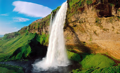Waterfall HD Live Wallpaper for