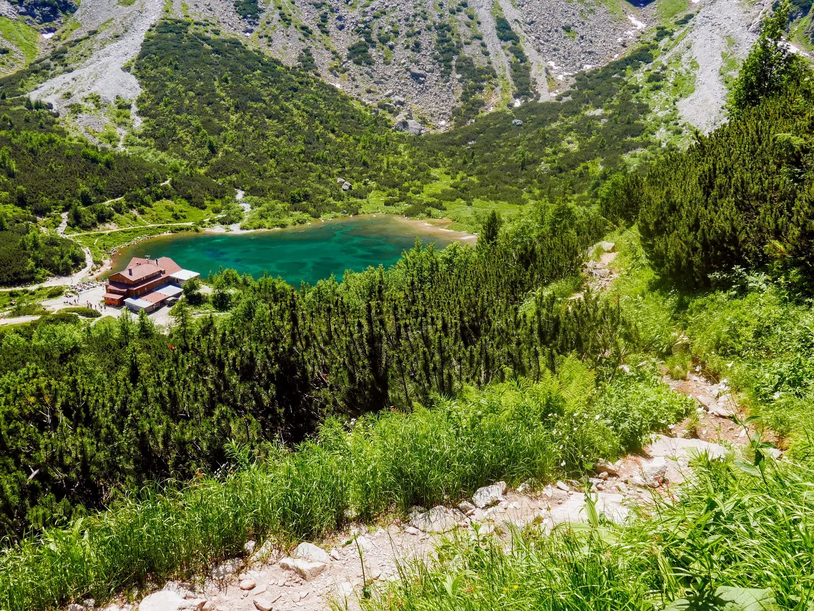 Wędrówka przez Tatry Bielskie i Wysokie. Przełęcz pod Kopą-Jagnięcy Szczyt-Świstówka. Lato w Tatrach. Tatry dla początkujących. Tatry dla średniozaawansowanych. Łatwe szlaki w Tatrach. Szlaki widokowe w Tatrach. Tatry Bielskie zdjęcia. Tatry Wysokie zdjęcia. Opis szlaków w tatrach. Tatry blog. Jagnięcy szczyt blog. Tatry bielskie blog. Przełęcz pod kopą. Szeroka przełęcz tatry bielskie.