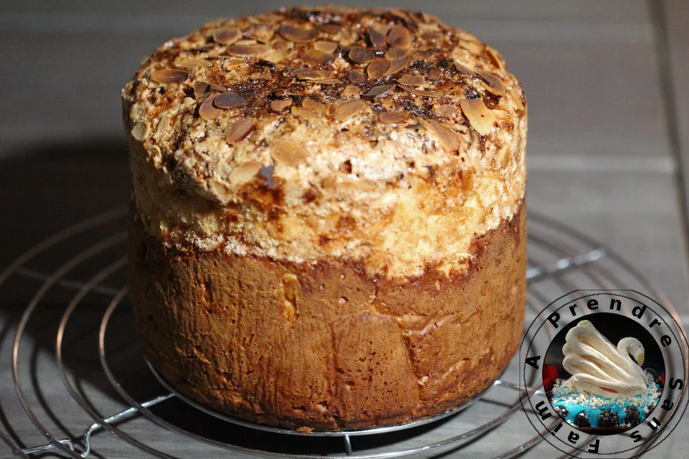 Panettone aux agrumes et amandes