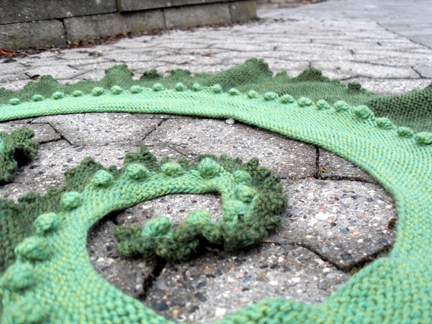 Nessie med kruset kant