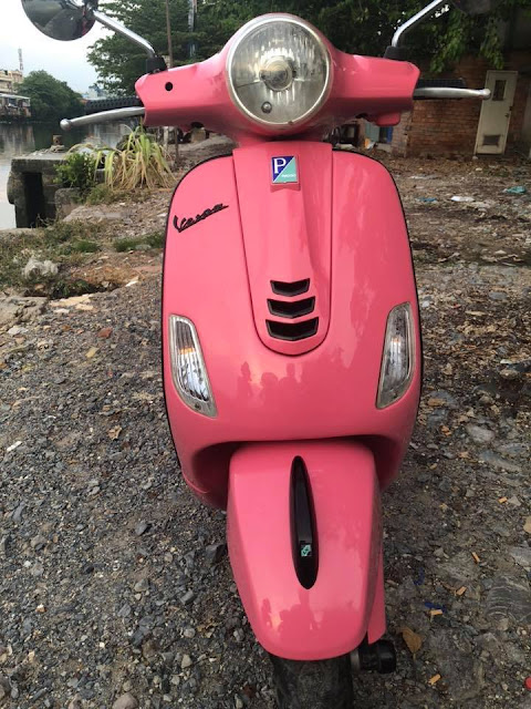 Mẫu sơn xe Vespa LX máy hồng dạ quang cực đẹp