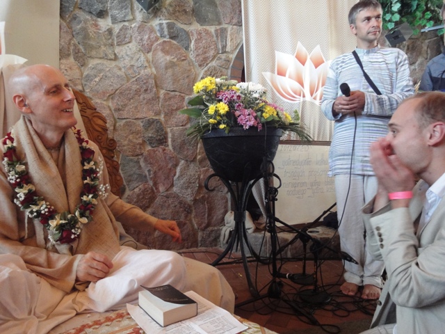 Sankarshan Das Sharing Transcendental Bhakti Enthusiasm