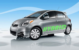 Toyota Yaris Hybrid Picture Gallery