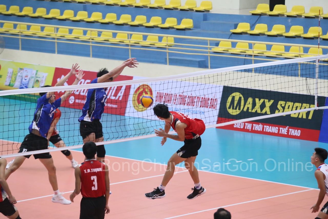 ĐKVĐ Thể Công Tân Cảng vẫn quá mạnh!