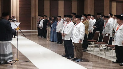 Uu Ruzhanul Ulum Melantik Dewan Hakim MTQ ke-37 Jabar  