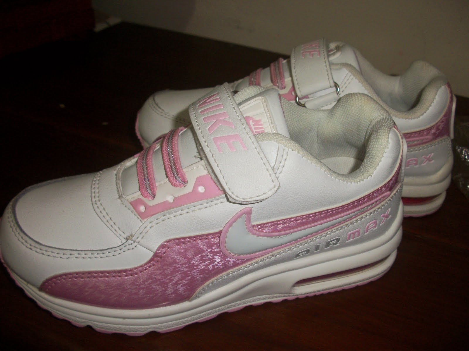 Blognya Nurendro: Sepatu adidas dan Nike for kids