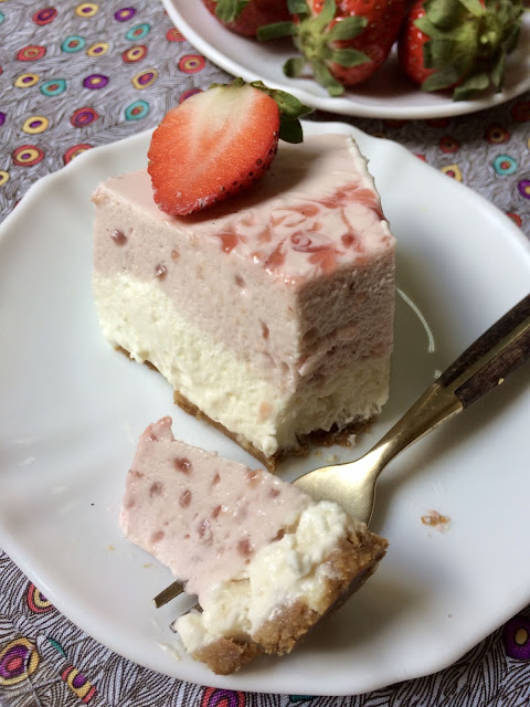 tarta mousse fresa-nata receta