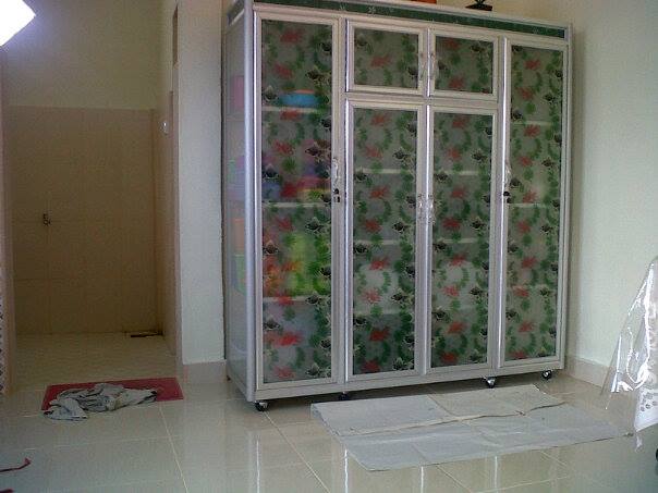 Ide Terbaru 54+ Harga Lemari Piring Kaca 4 Pintu