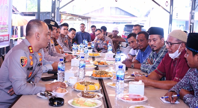 Kapolres Aceh Timur Beri Atensi Keluhan Warga saat Kegiatan Jumat Curhat