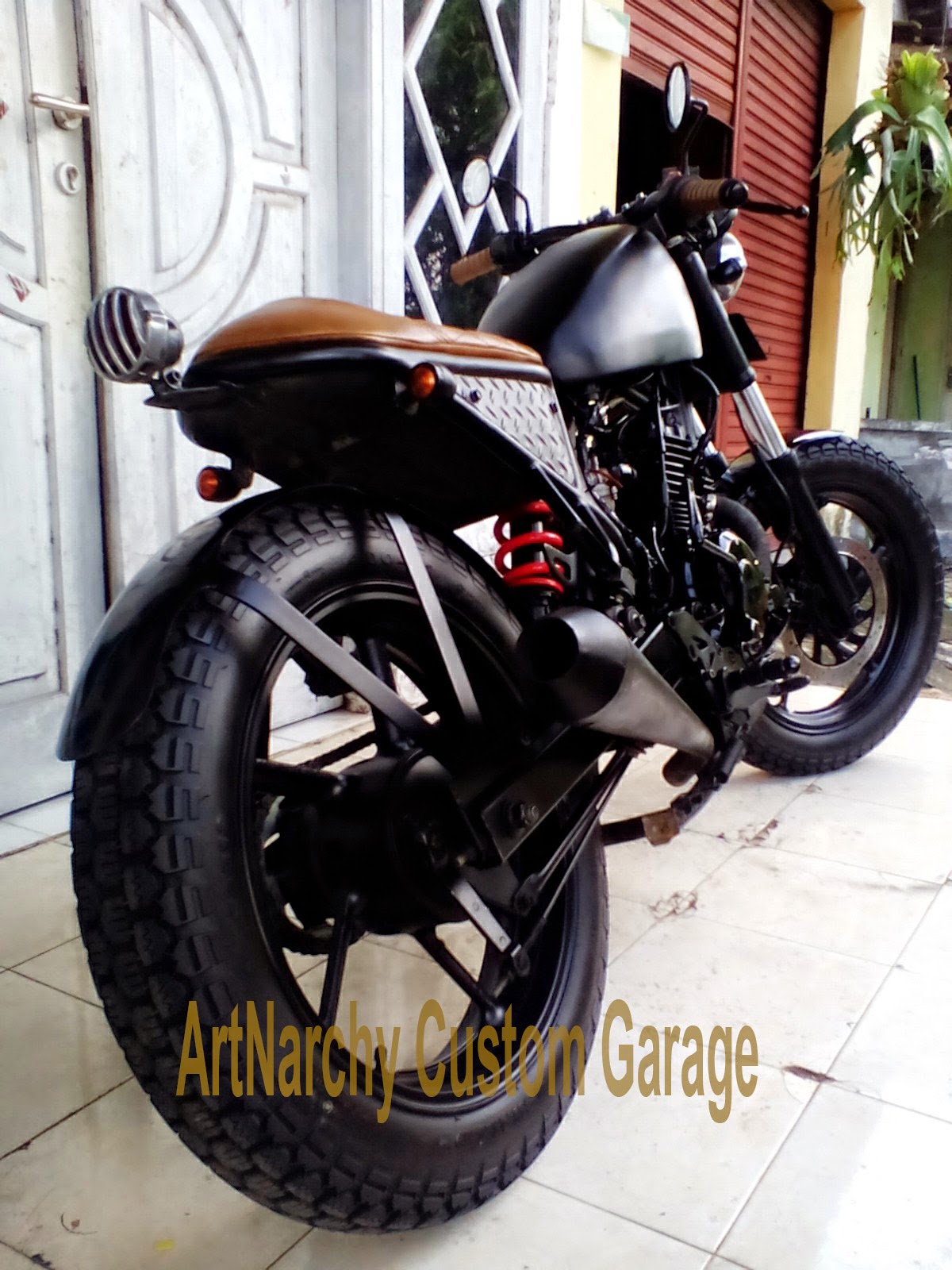 AhhhNITA Byson Cafe Racer Project By ArtNarchy Custom Garage