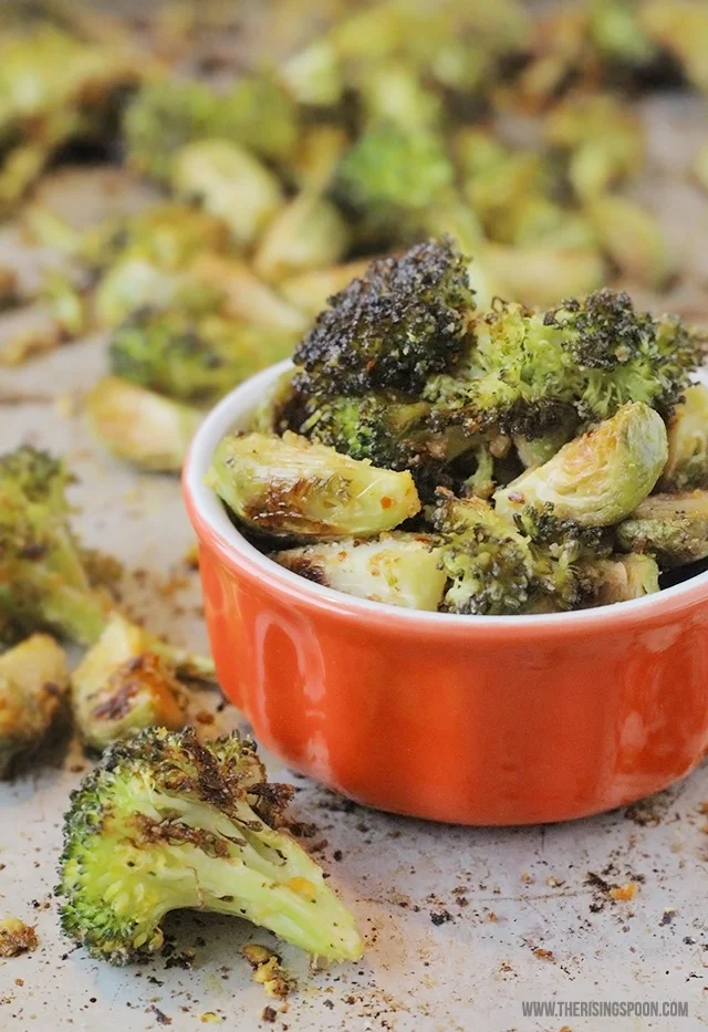 Quick & Easy Roasted Brussels Sprouts and Broccoli Recipe (Vegan & Paleo)