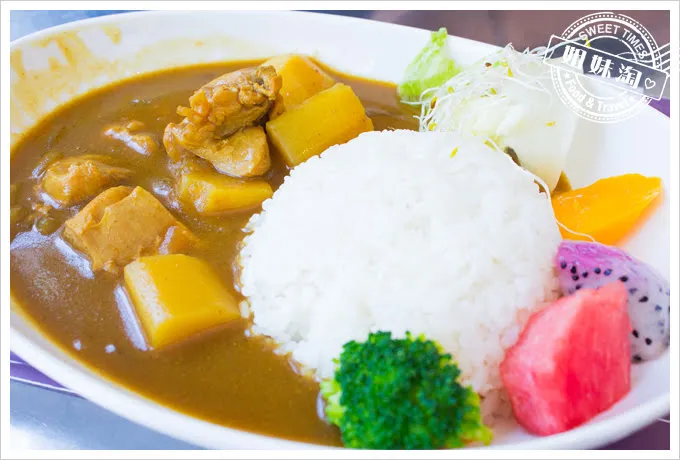 高雄EVERYDAY COFFEE中東店洋芋雞肉咖哩飯