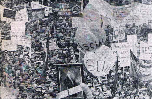 İşçiden Büyük Miting