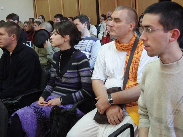 Interested, Receptive Audience for Sankarshan Das Hare Krishna lecture in Russia