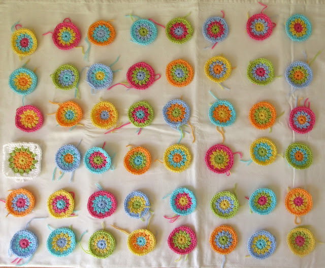 Tina's Allsorts, Tooty Fruity Blanket