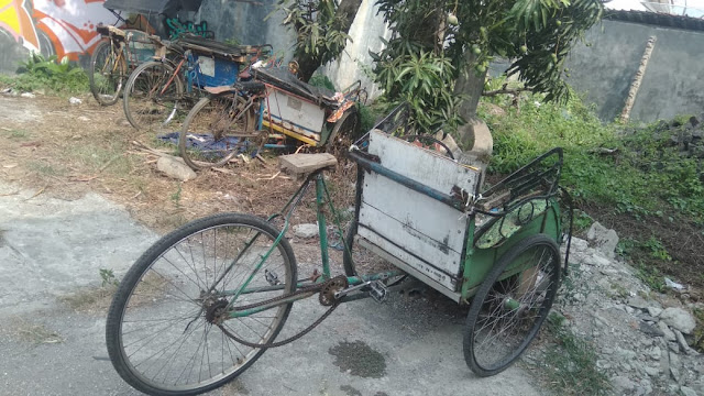 becak kendaraan yang dilupakan di bumiayu