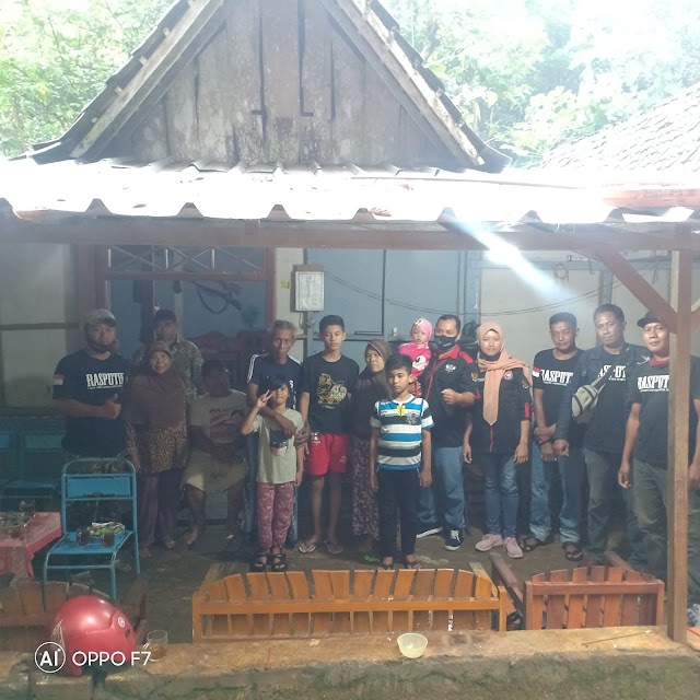 Rukun Agawe Santosa Putra Indonesia RASPUTIN sambangi keluarga korban meninggal tersengat listrik 