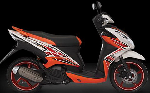 Yamaha XEON  RC  Sepeda Motor Keren Cepat dan Canggih 