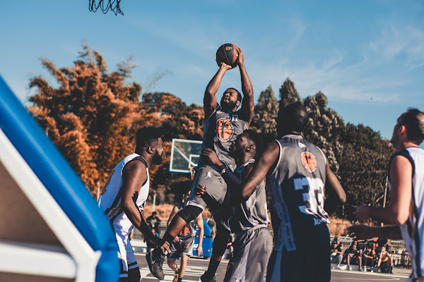 Penembak Bola Basket