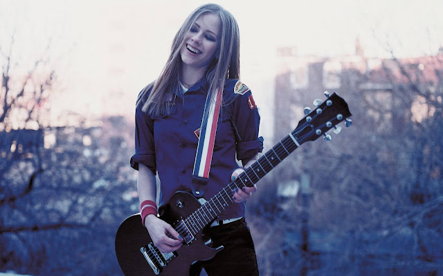 Avril Lavigne fabulous