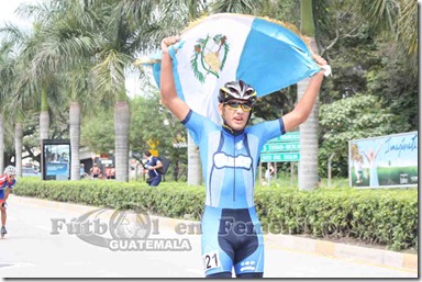 jorge villa señor gano 3 oros en el codicader 2011