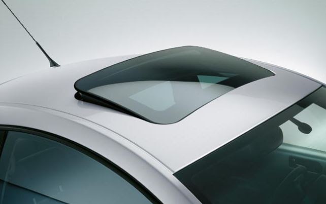 Automotive Sunroof  Improving Air Circulation Also Raises The Comfort Level Of Passengers